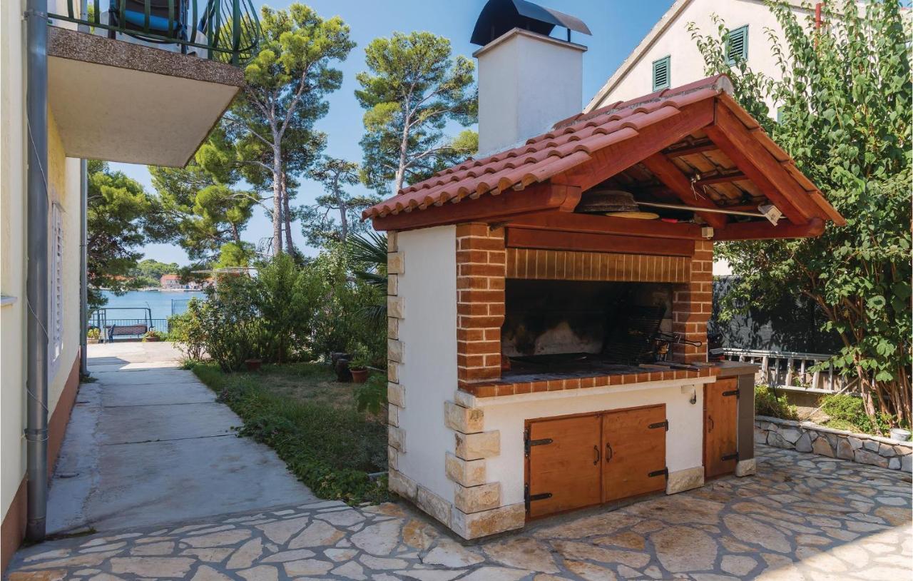 Lovely Home In Sibenik-Brodarica With Kitchen Donje Polje Kültér fotó