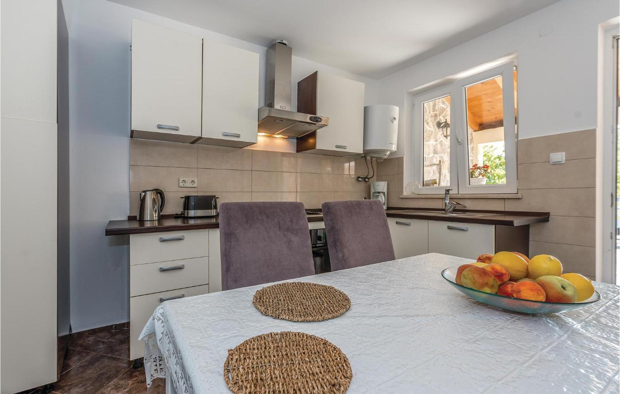Lovely Home In Sibenik-Brodarica With Kitchen Donje Polje Kültér fotó
